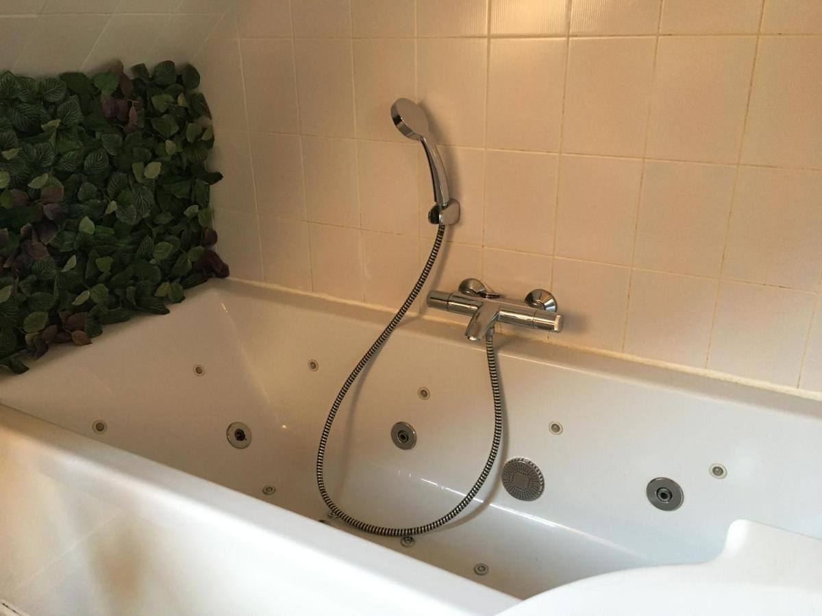 La Metairie Bed & Breakfast Domloup Luaran gambar